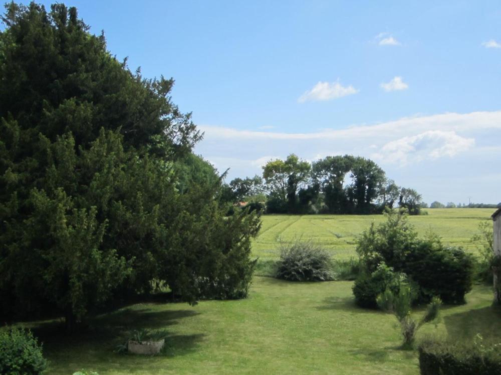 Bed and Breakfast Les Cagouilles Virson Exterior foto